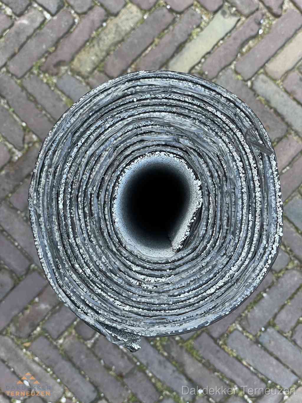 Rol EPDM dakbedekking materiaal voor plat dak in Terneuzen