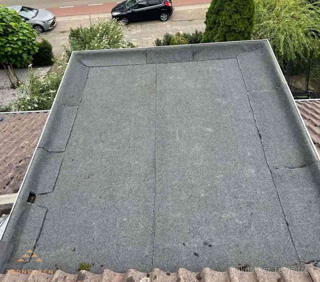Dakbedekking schuur met bitumen in Terneuzen